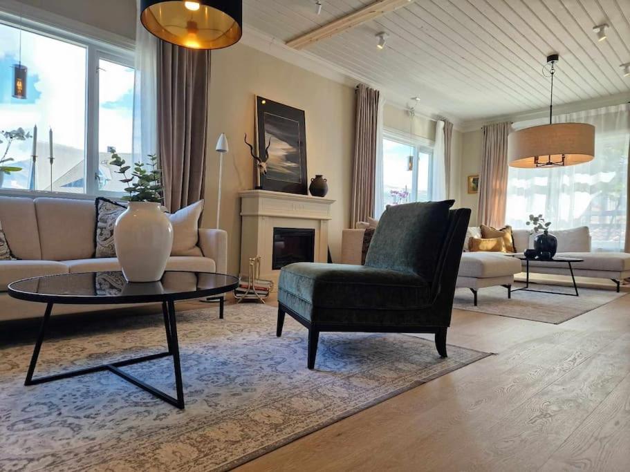 Villa Close To The City Centre Tromsø Exteriér fotografie